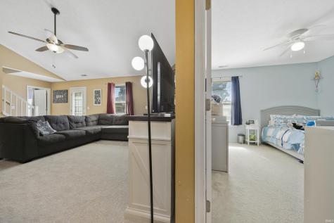 3805 Pine Needle Point Evansville IN 47715