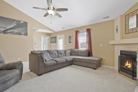 3805 Pine Needle Point Evansville IN 47715