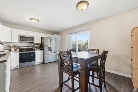 12311 Hummingbird Cove Fort Wayne IN 46845