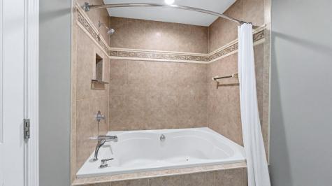 5920 Tomahawk Trail Fort Wayne IN 46804