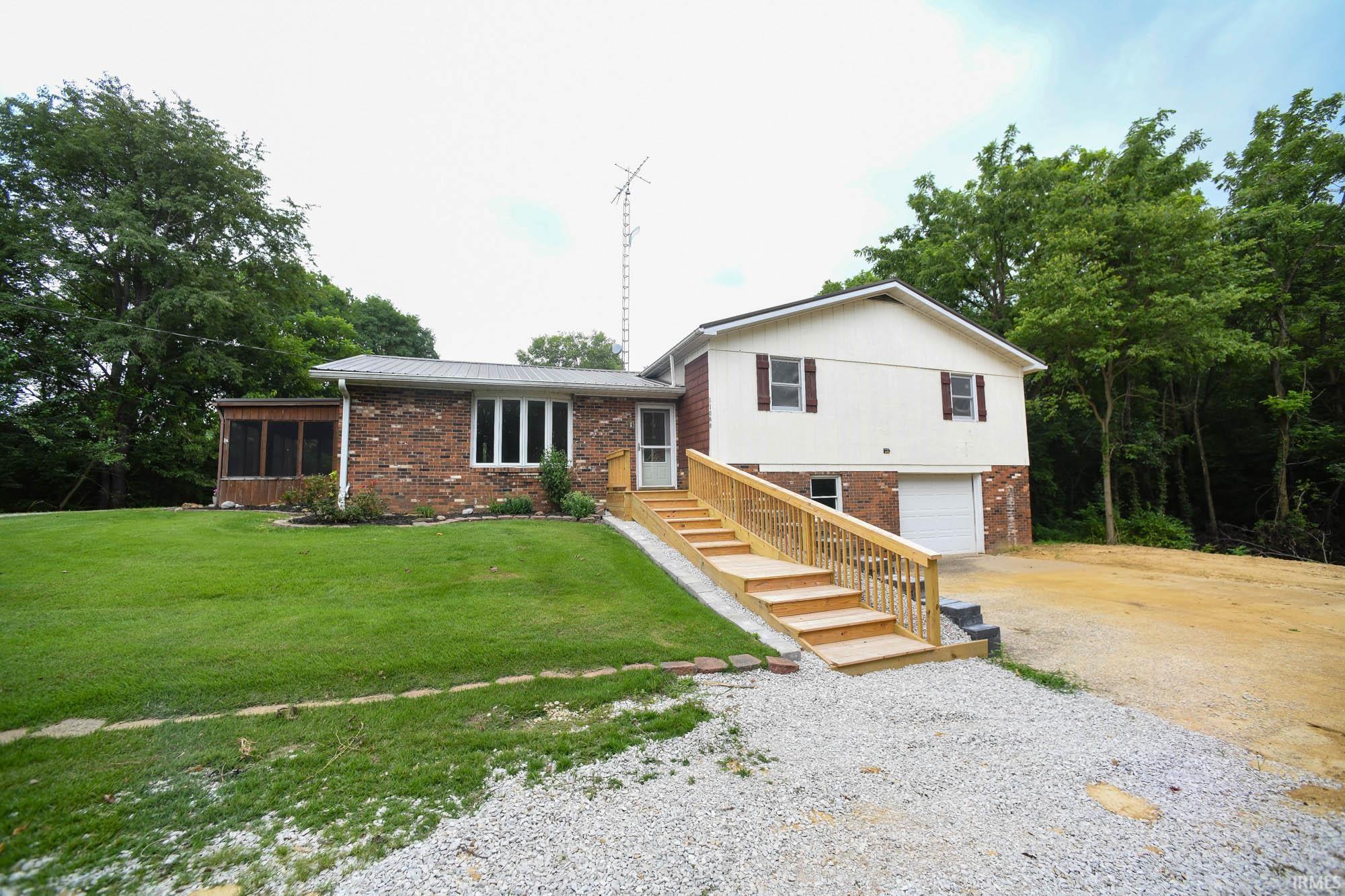 11080 N Pine Bluff Road Bicknell IN 47512