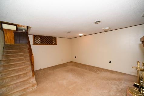 11080 N Pine Bluff Road Bicknell IN 47512