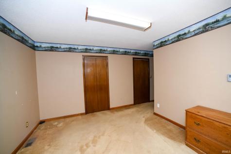 11080 N Pine Bluff Road Bicknell IN 47512