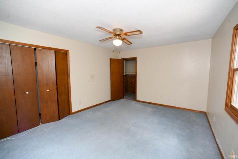 11080 N Pine Bluff Road Bicknell IN 47512