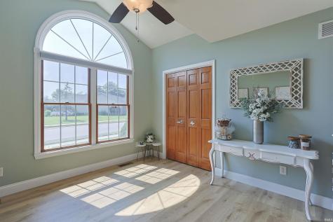 6442 Deerfield Trail South Bend IN 46614