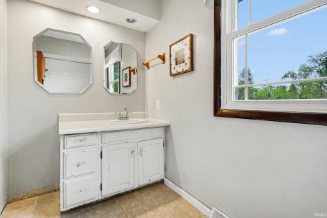3004 Marshwood Road Goshen IN 46528