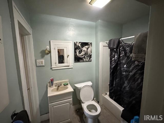 1714 S Twyckenham Drive South Bend IN 46613