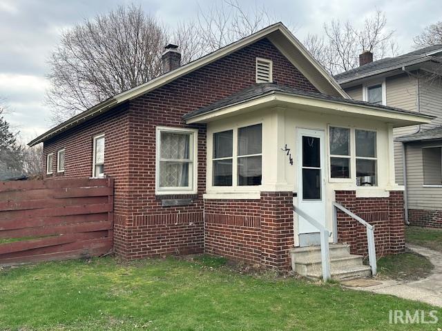 1714 S Twyckenham Drive South Bend IN 46613