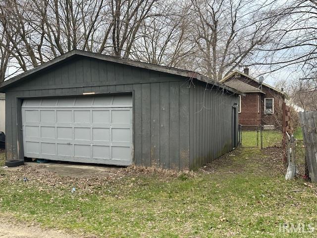 1714 S Twyckenham Drive South Bend IN 46613