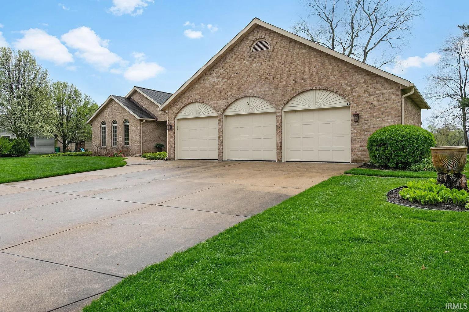 53379 County Murray Drive Granger IN 46530