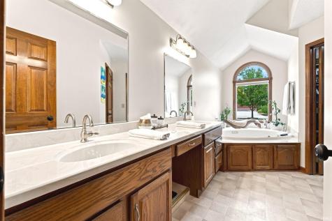 1234 Crooked Creek Parkway Fort Wayne IN 46845