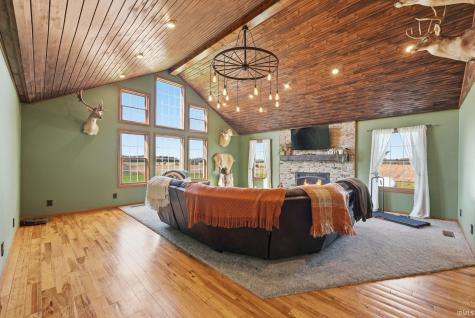 10670 S 100 W Road Silver Lake IN 46982