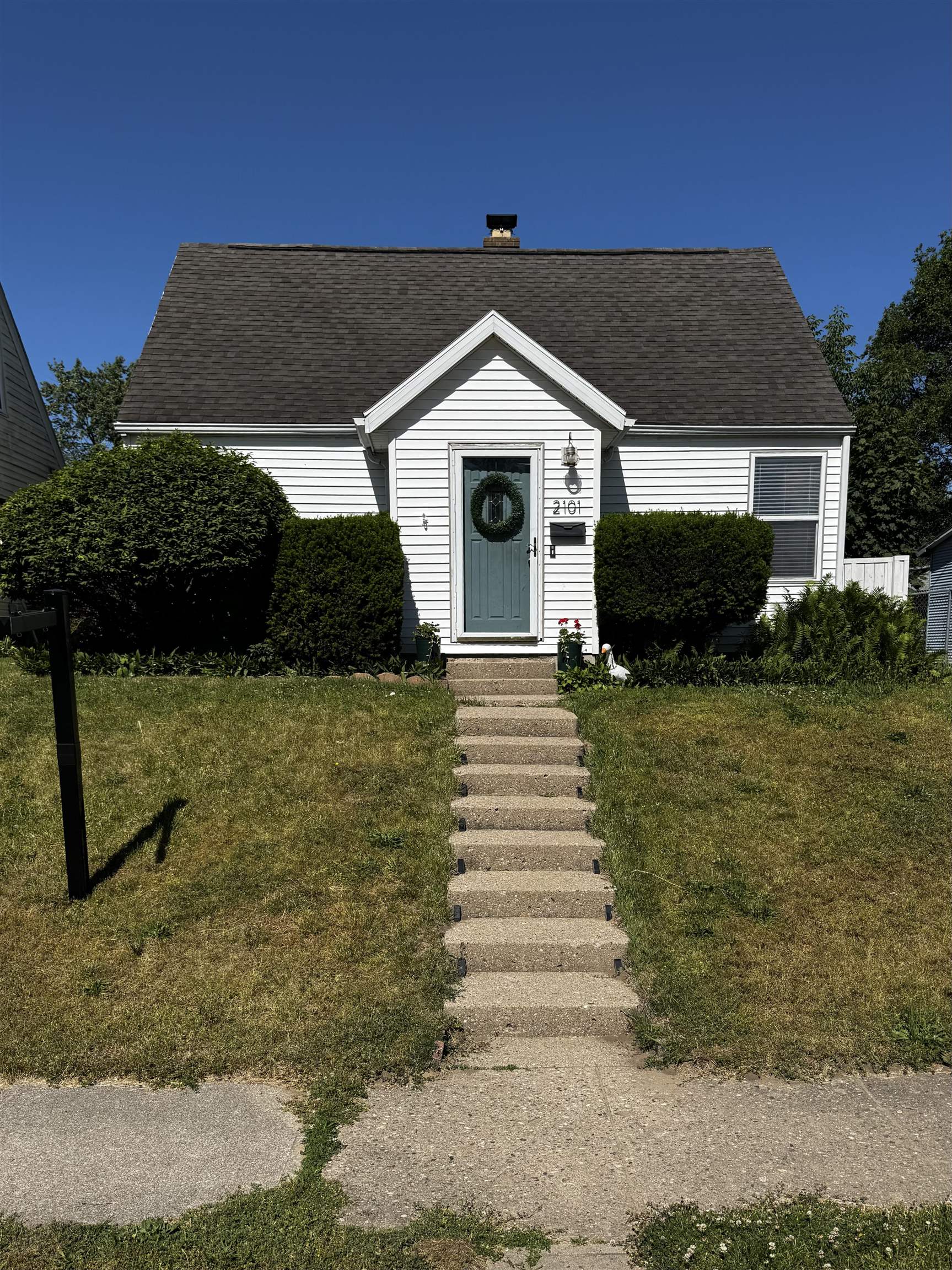 2101 S Dorothy Street South Bend IN 46613