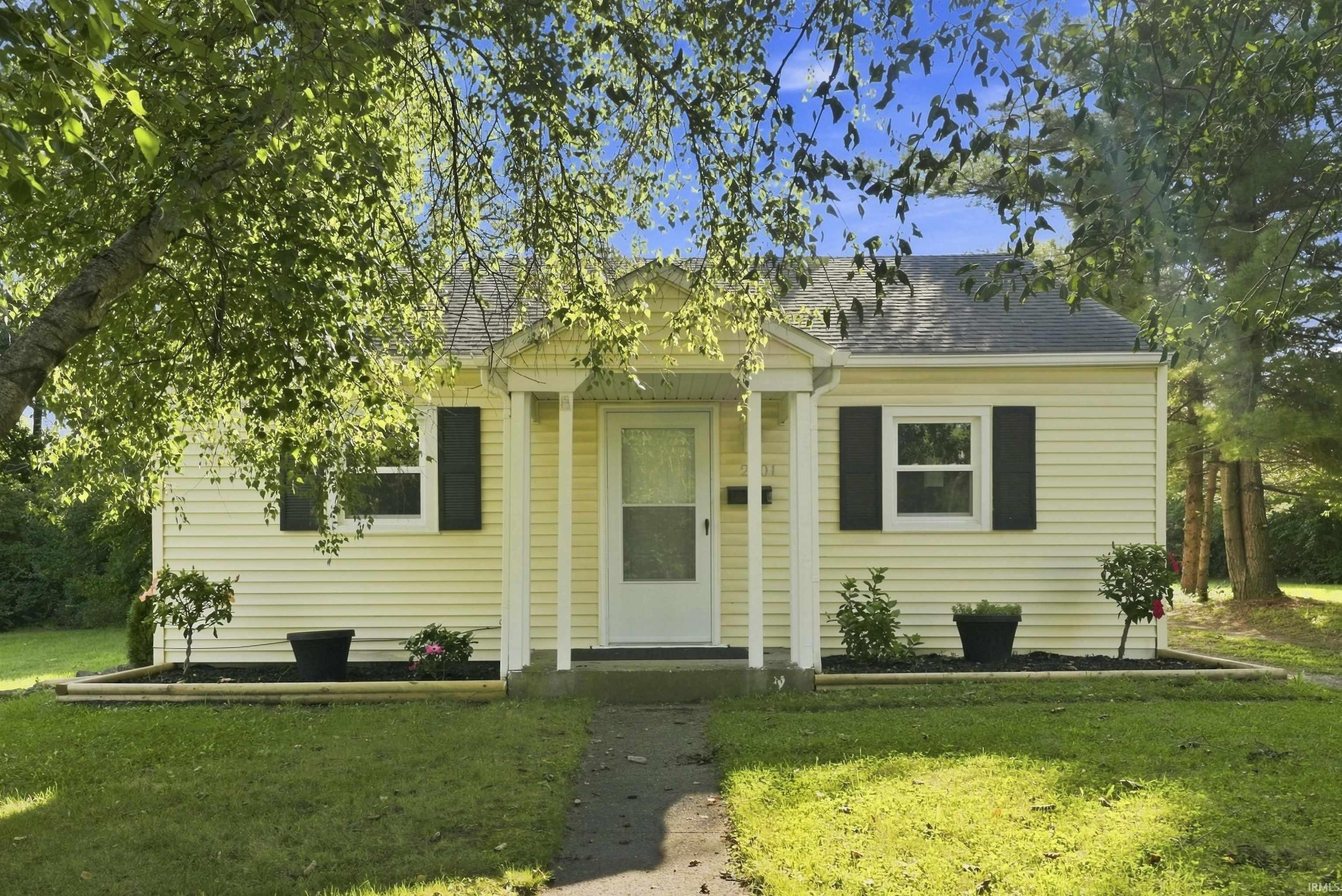 2101 Shadybrook Drive Fort Wayne IN 46803