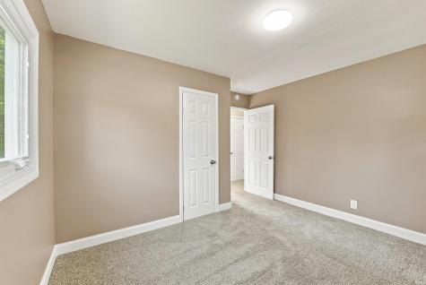 2101 Shadybrook Drive Fort Wayne IN 46803