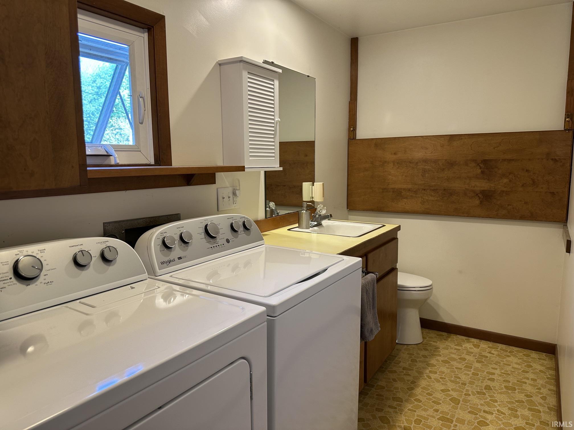 937 W 8th Street Rochester IN 46975