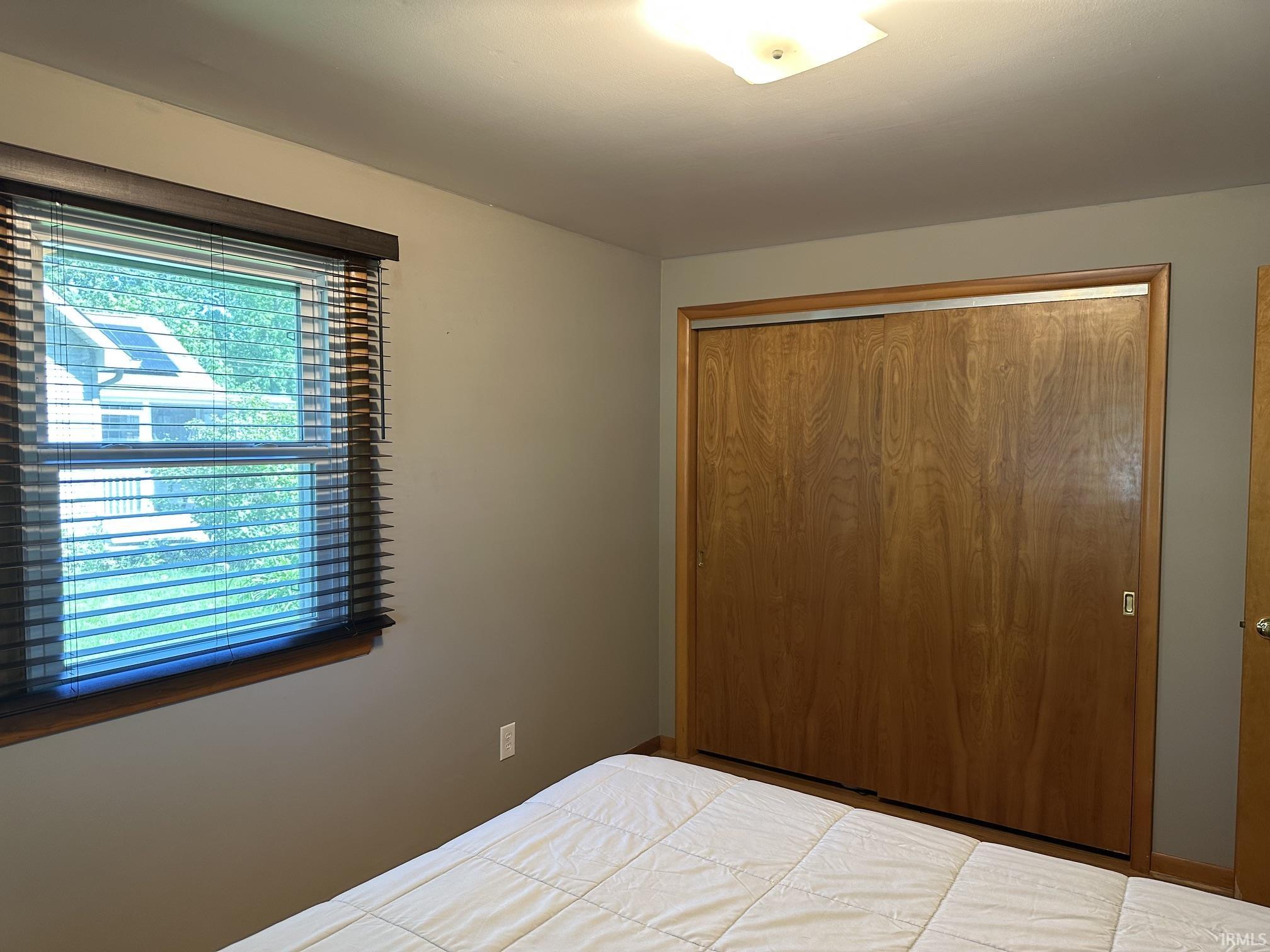 937 W 8th Street Rochester IN 46975