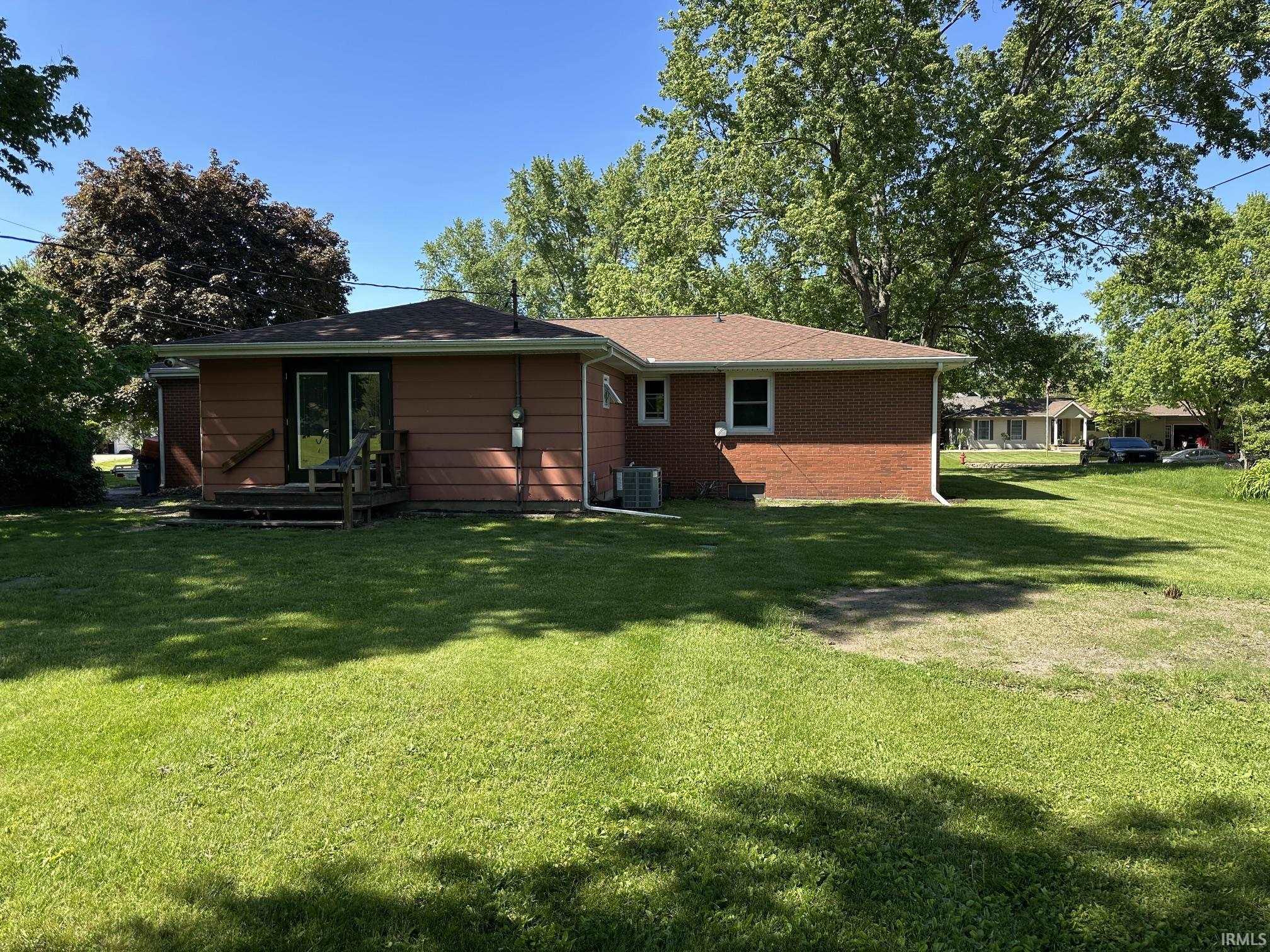 937 W 8th Street Rochester IN 46975