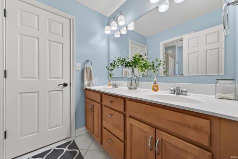 2131 W Lantern Lane Marion IN 46952