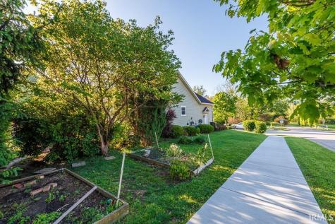 1264 W Hedge Apple Lane Bloomington IN 47404