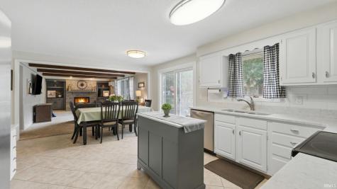 8112 Tewksbury Court Fort Wayne IN 46835