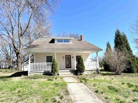 204 W Depot Street Bruceville IN 47516