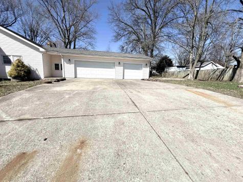 204 W Depot Street Bruceville IN 47516