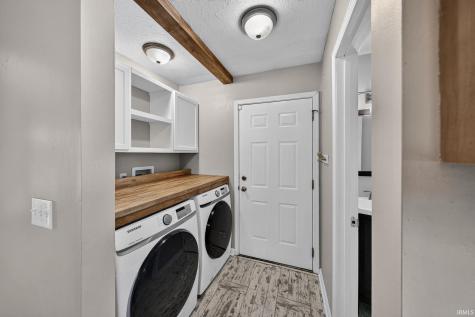 5608 Trippel Drive Mishawaka IN 46545