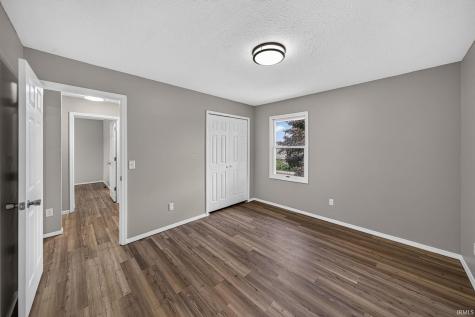 5608 Trippel Drive Mishawaka IN 46545