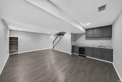 5608 Trippel Drive Mishawaka IN 46545