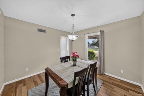 5608 Trippel Drive Mishawaka IN 46545