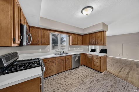 5608 Trippel Drive Mishawaka IN 46545