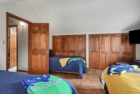 1106 Clermont Drive South Bend IN 46617