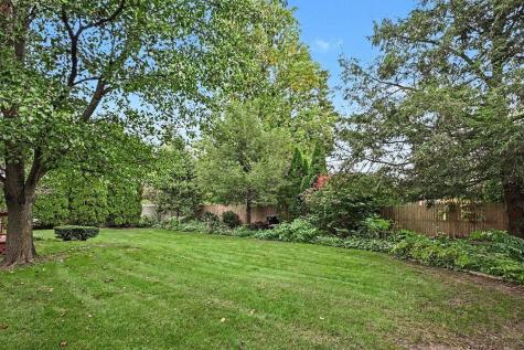 1106 Clermont Drive South Bend IN 46617