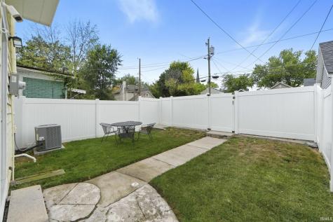 824 Lavina Street Fort Wayne IN 46802