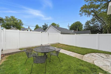 824 Lavina Street Fort Wayne IN 46802