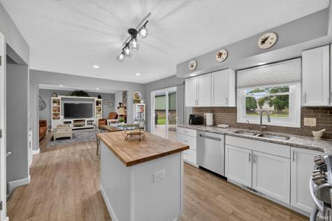 52116 Falcon Chase Drive Granger IN 46530