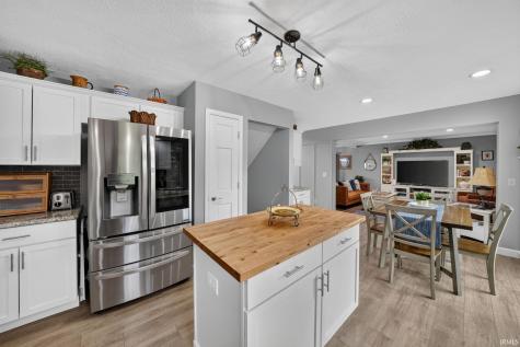 52116 Falcon Chase Drive Granger IN 46530