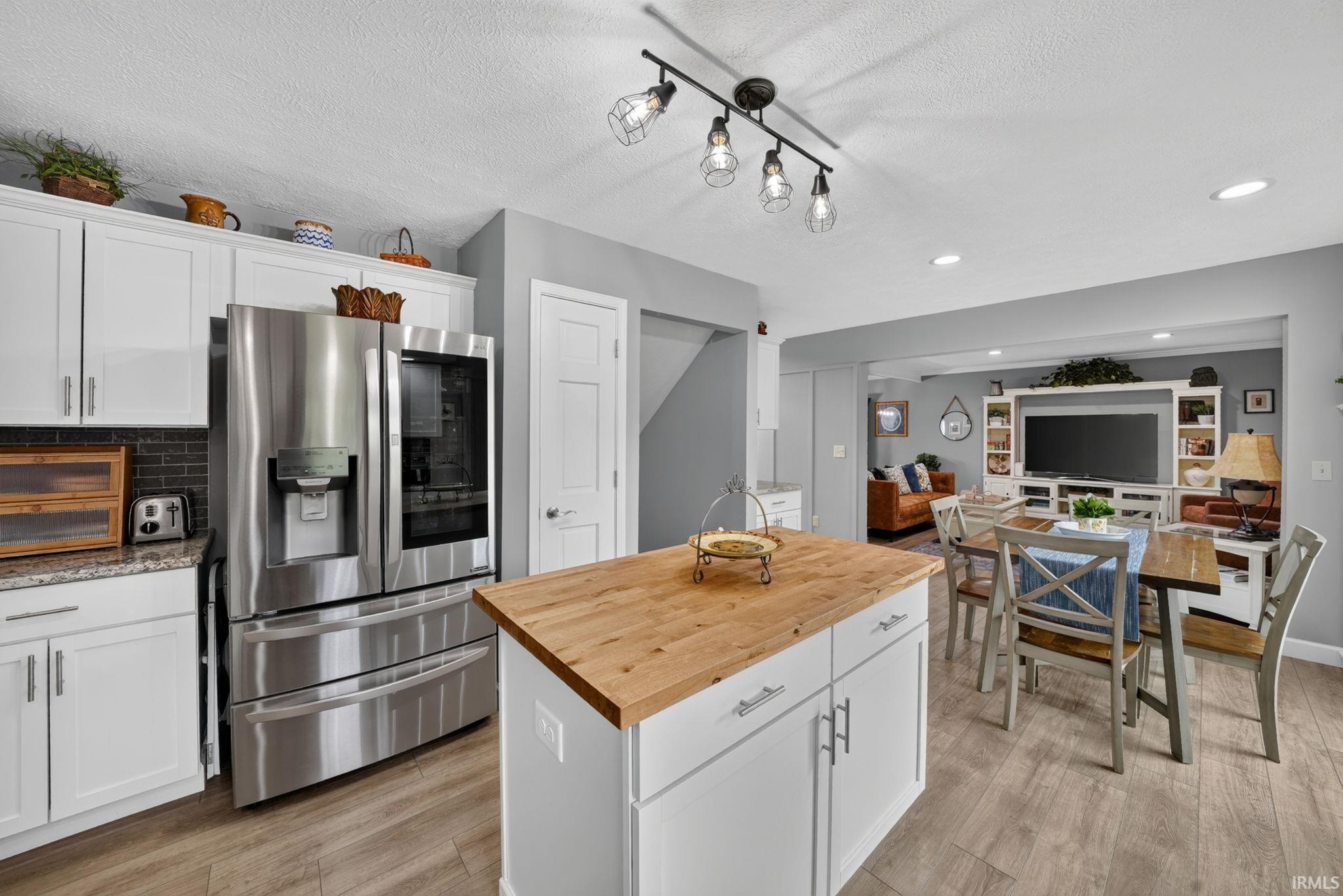 52116 Falcon Chase Drive Granger IN 46530