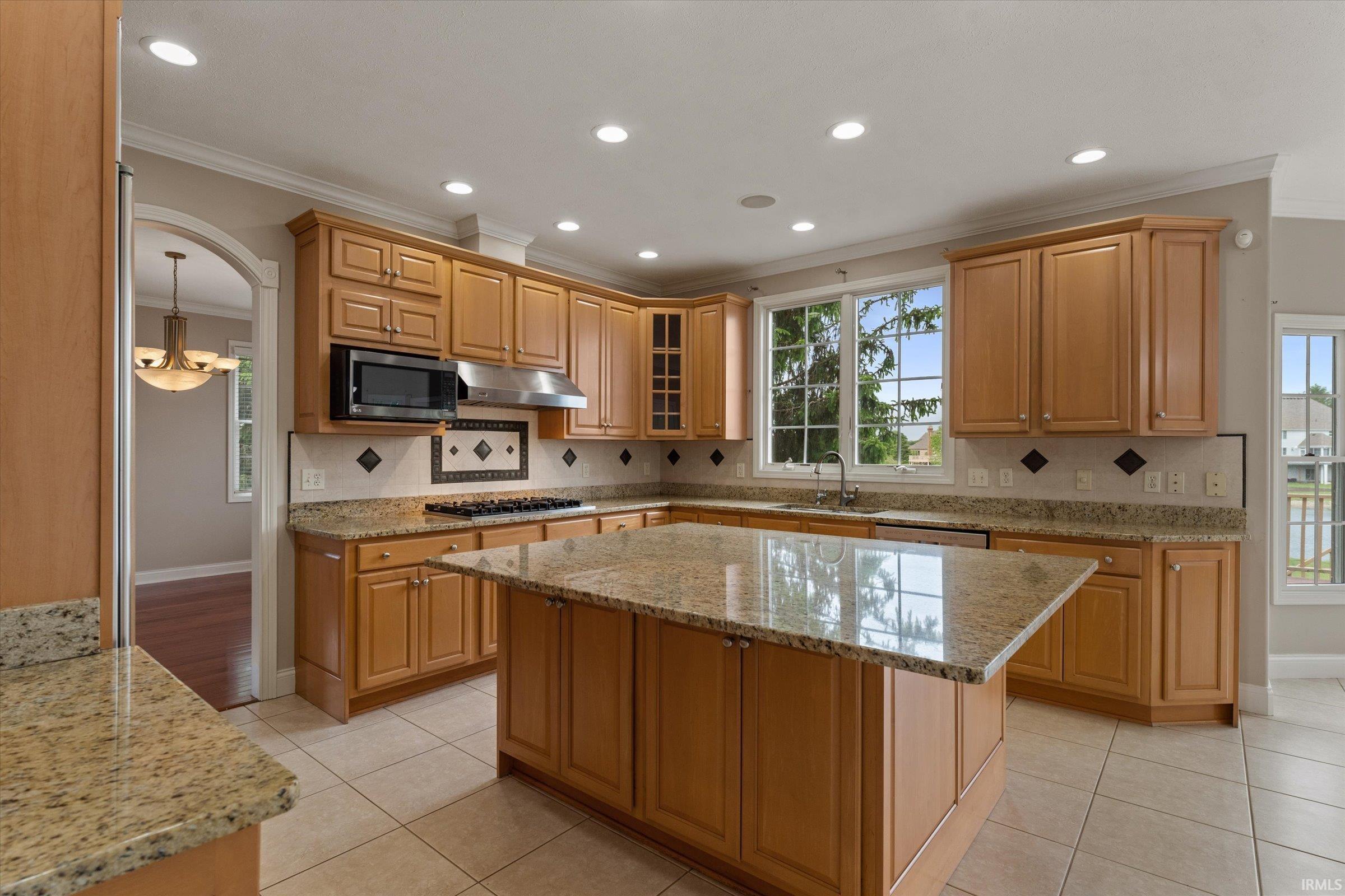 51344 Amesburry Way Granger IN 46530