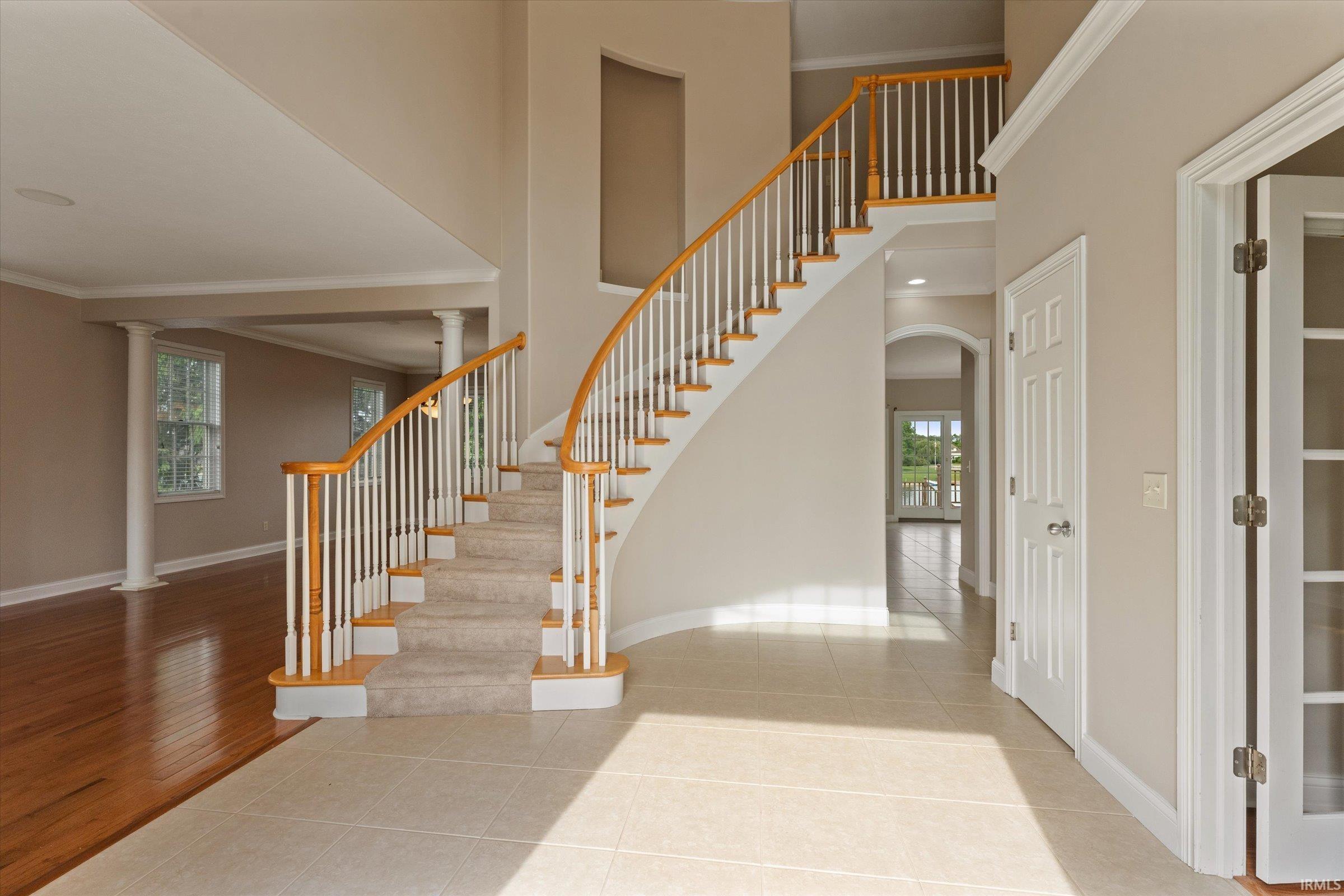 51344 Amesburry Way Granger IN 46530