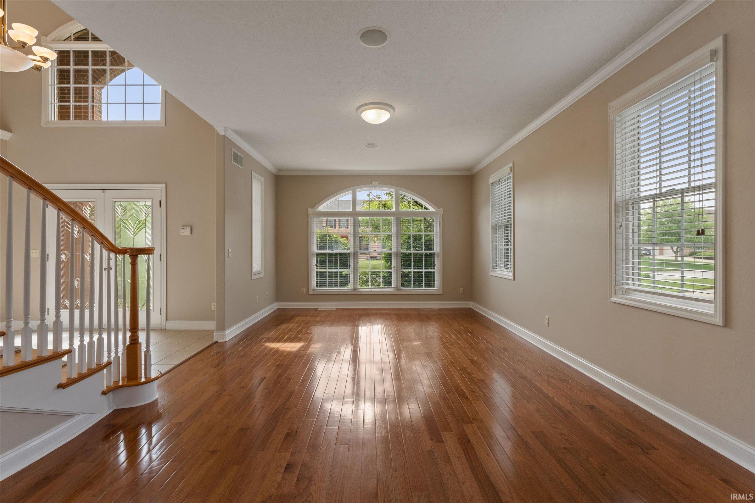 51344 Amesburry Way Granger IN 46530