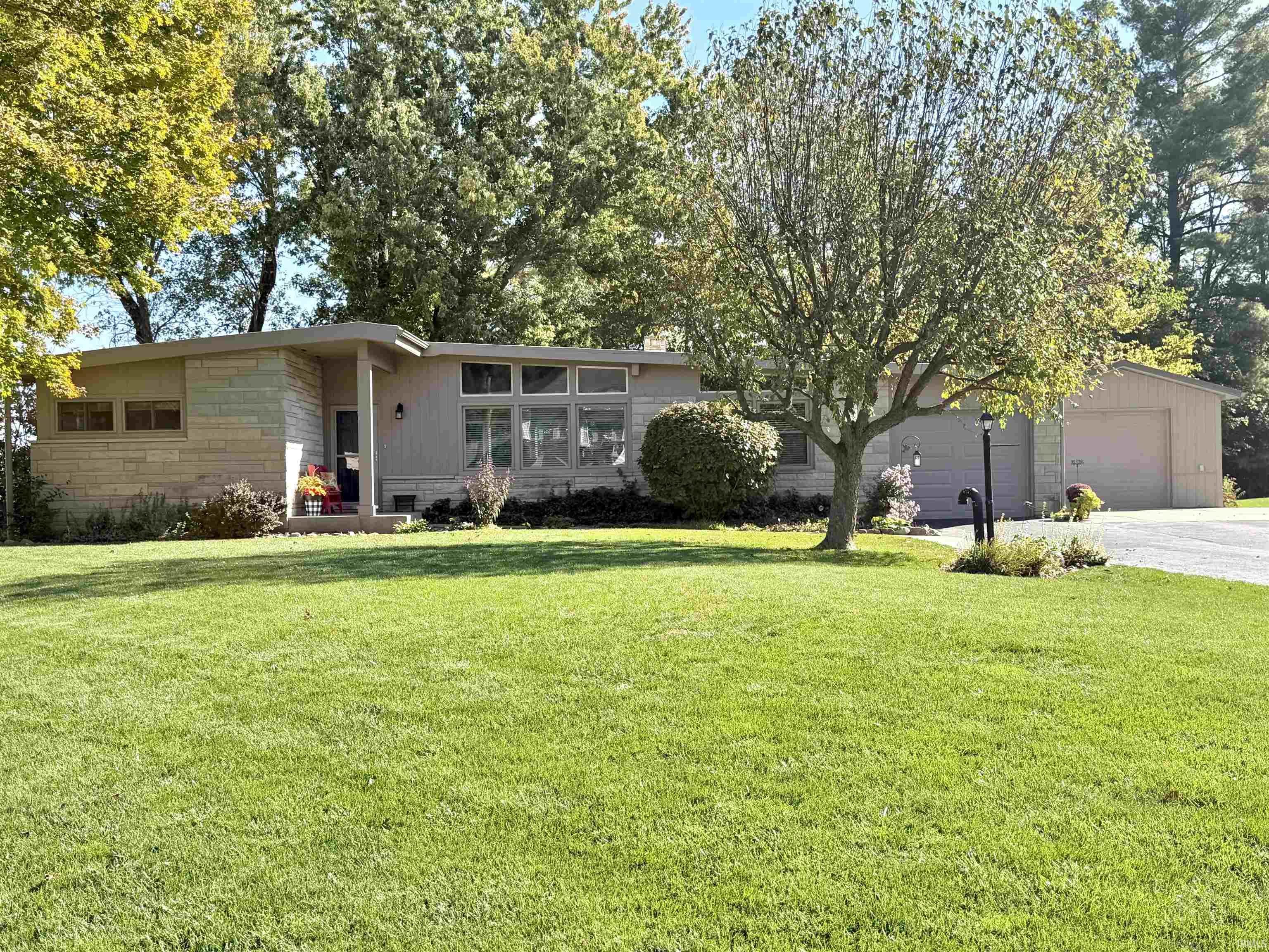 2239 S Hillcrest Drive Peru IN 46970