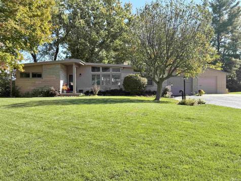 2239 S Hillcrest Drive Peru IN 46970