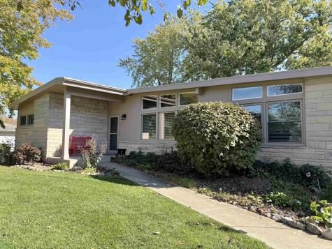 2239 S Hillcrest Drive Peru IN 46970