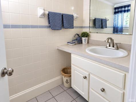3838 E Forest Lodge Loop Monticello IN 47960