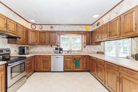 8301 W River Road Yorktown IN 47396