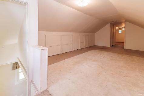 8301 W River Road Yorktown IN 47396