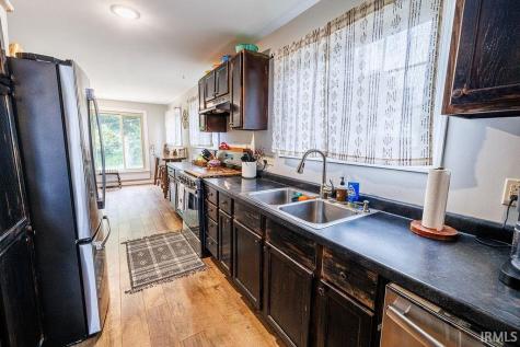 171 N Lewis Street Bloomfield IN 47424