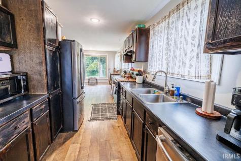 171 N Lewis Street Bloomfield IN 47424